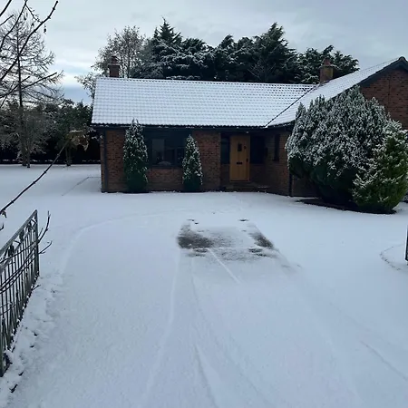 Meadowside 펜션 Weaverthorpe