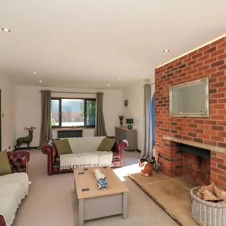 Meadowside Semesterbostad *