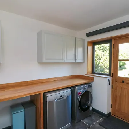 Meadowside Weaverthorpe