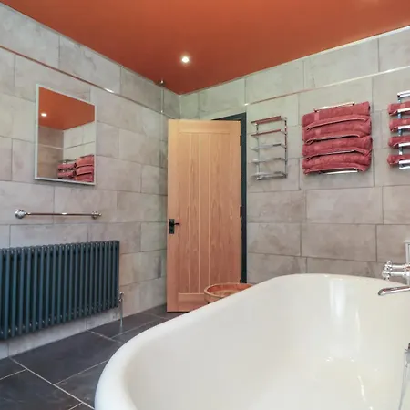 Meadowside * Weaverthorpe