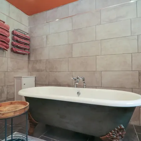 Meadowside * Weaverthorpe