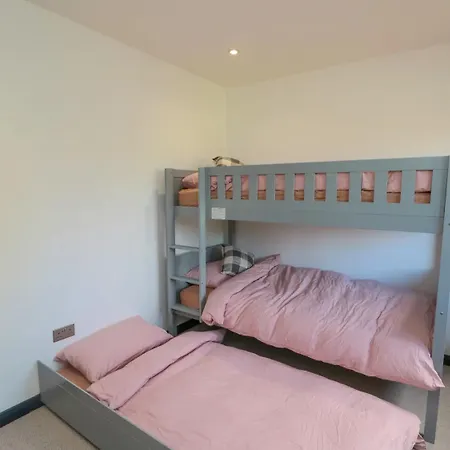 Semesterbostad Meadowside